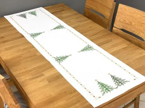 Bieżnik świąteczny biały 40x174 cm int 1196 zielona choinka boże narodzenie 1 szt