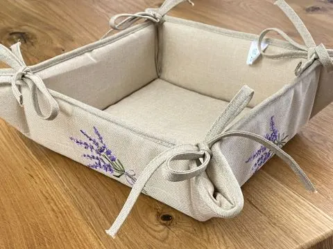 Lawendowy koszyk wiązany z haftem na pieczywo 20x20 cm wz 071 - 1 szt