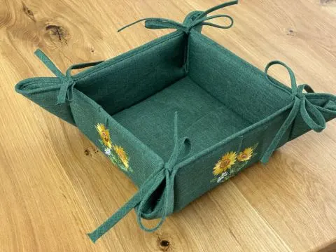 Koszyk wiązany z haftem na pieczywo 20x20 cm słoneczniki  wz 070 - 1 szt