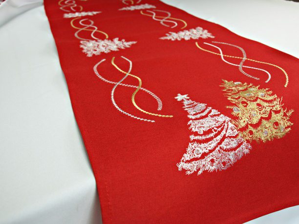 Bieżnik świąteczny - czerwony z choinkami - 50x100 cm - wz. 38959