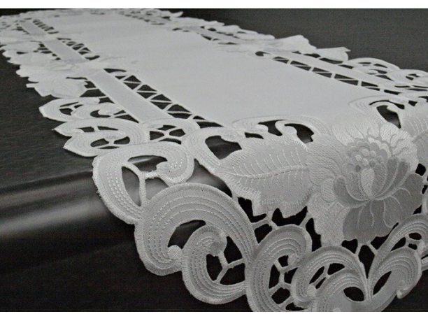 Bieżnik haftowany -  Kwiat - biały -  40 x 110  -  int 8810  owal